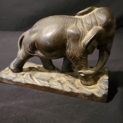 Antique Gift House Inc Cast Iron Elephant Bookends and Lion (LR-DW)