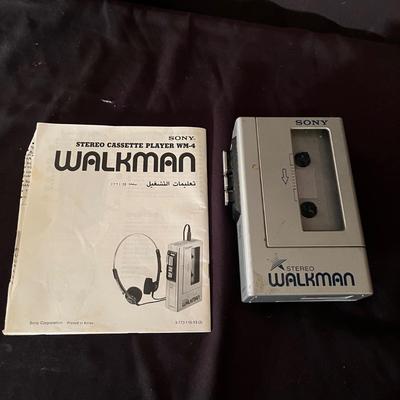 Emerson Portable 8 Track AM/FM Radio, 8 Tracks, Walkman & More (B2-MG)