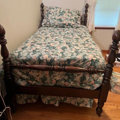 Wooden Framed Twin Bed (B2-MG)