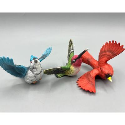 Lot of Colorful Ceramic Clay Hanging Wild Bird Hummingbird Red Robin Ornament Figurines