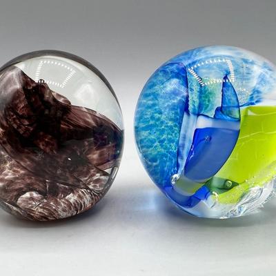 Art Glass Signed Multicolored Paperweight Displayable Home Decor Sphere Sculptures