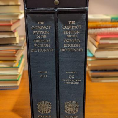 1971 The Compact Edition of the Oxford English Dictionary with Hand Magnifier