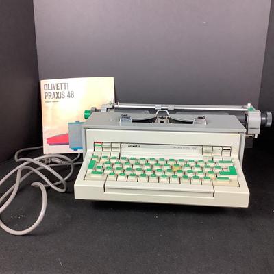 6311 Olivetti Praxis 48 Electric Portable Typewriter w/Case