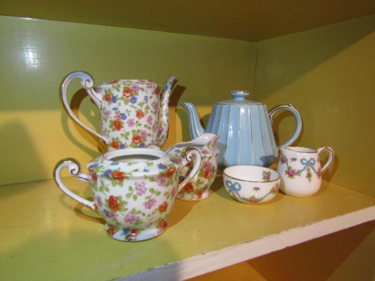 Assorted Teapots and Accessories (474)