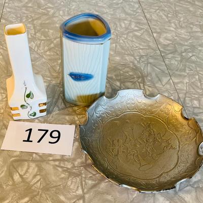 Grouping of Decor