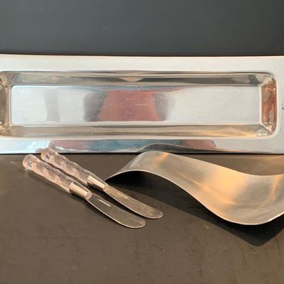 LOT 61: Stainless Steel Kitchen Items - Decor & More