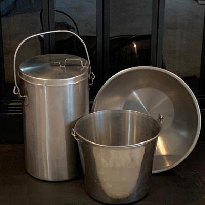 LOT 70R: Vollrath Stainless Steel Cookware