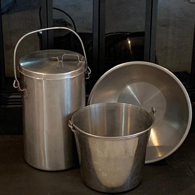 LOT 70R: Vollrath Stainless Steel Cookware
