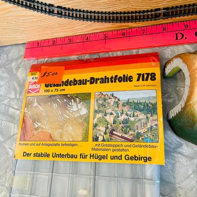 N Guage Track and scenery pieces