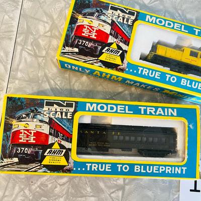 N Guage Train Cars