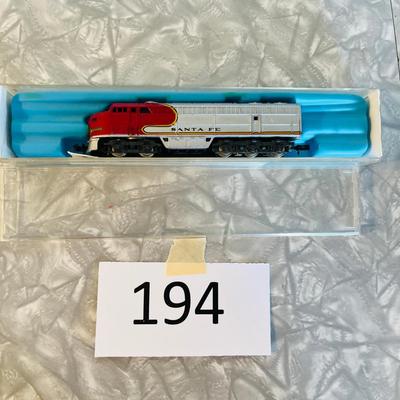 N Guage Santa Fe Engine, new condition