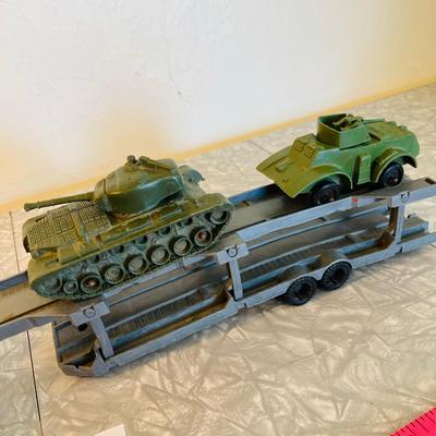 Plastic Military vehicles