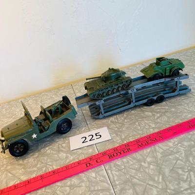Plastic Military vehicles