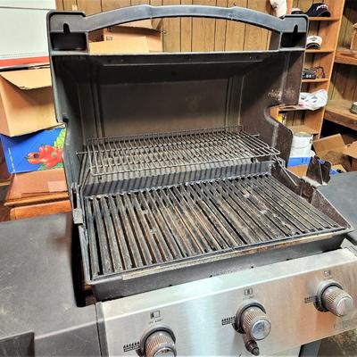 Lot #77  Natural Gas Grill - Broil King