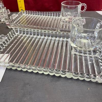 Set of 4 vintage Hazel Atlas serving tray