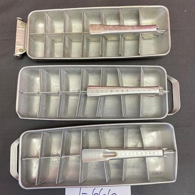 3-Frigidaire ice trays