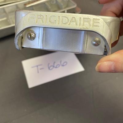 3-Frigidaire ice trays