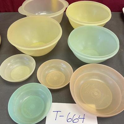 Tupperware assortment