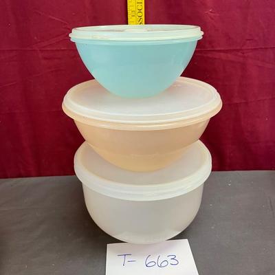 Tupperware assortment