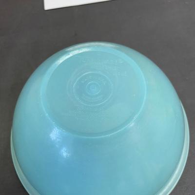 Tupperware assortment