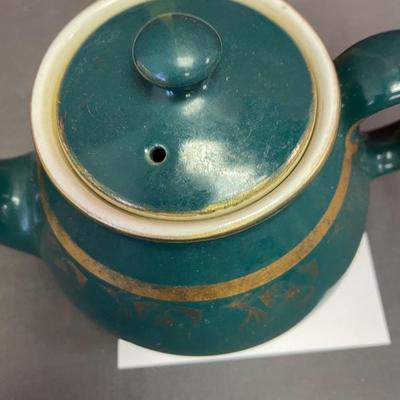 Vintage Hall New York teapot-6 cup