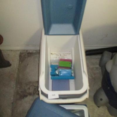 Igloo Max Cold Cooler on Wheels