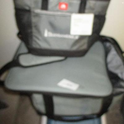Igloo Max Cold Cooler on Wheels