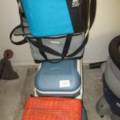 Igloo Max Cold Cooler on Wheels