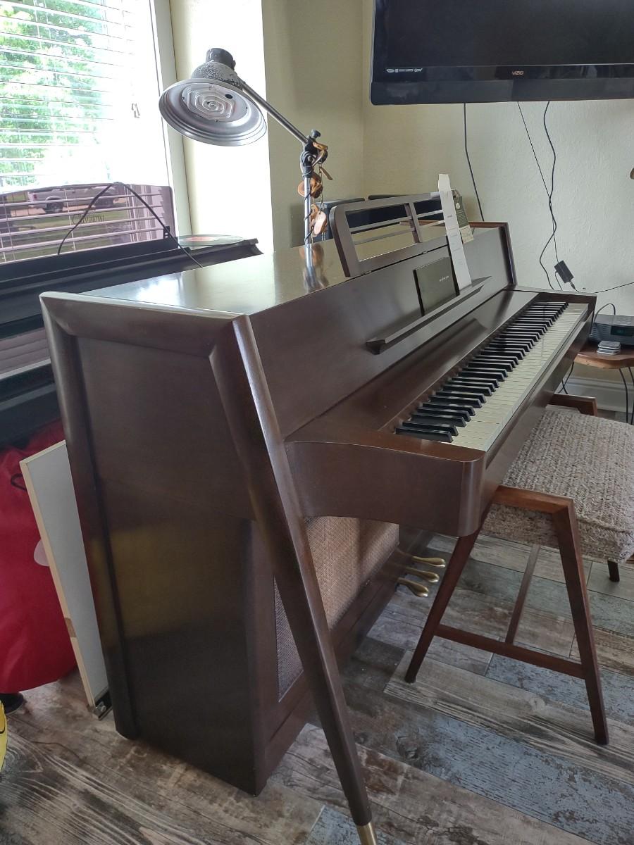 Baldwin mid deals century piano