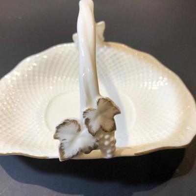 Mikasa China Leaf Basket