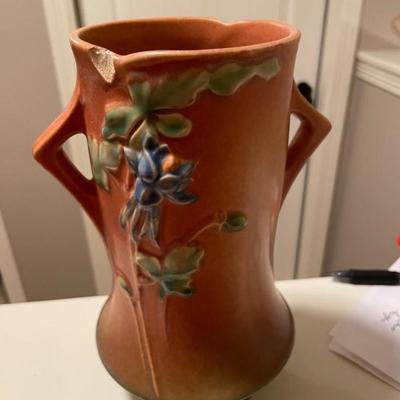 Roseville lot of FIVE pieces
