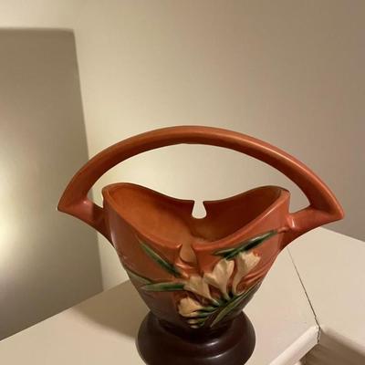 Roseville lot of FIVE pieces