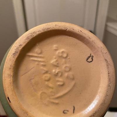 Roseville lot of FIVE pieces