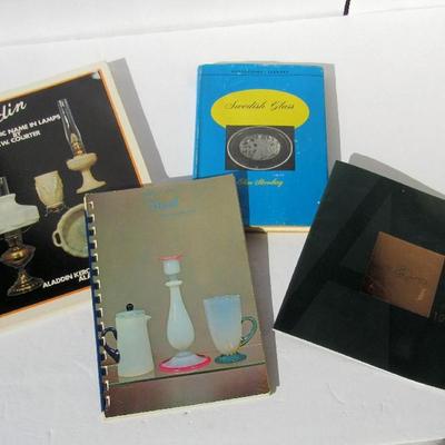 4 Books On Collectible Glass and Art Glass