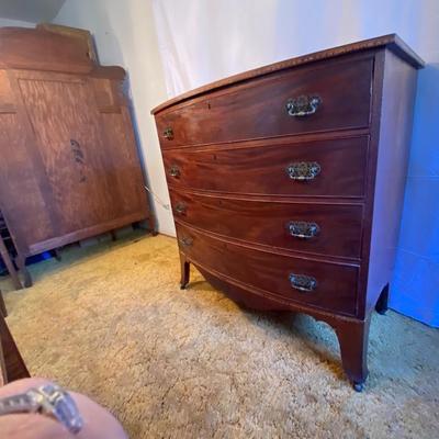 Early American Chippendale Chest with inlaid scallops from Squire Mansion