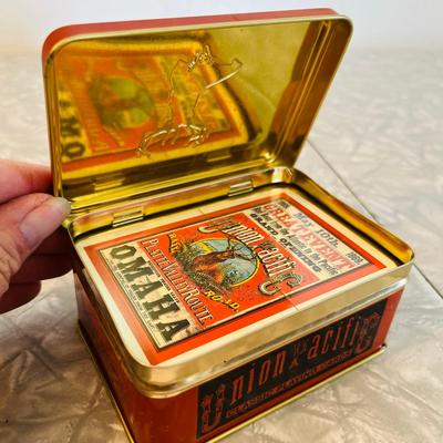 Union Pacific Railroad Tin w/ 2 Decks of cards
