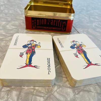 Union Pacific Railroad Tin w/ 2 Decks of cards