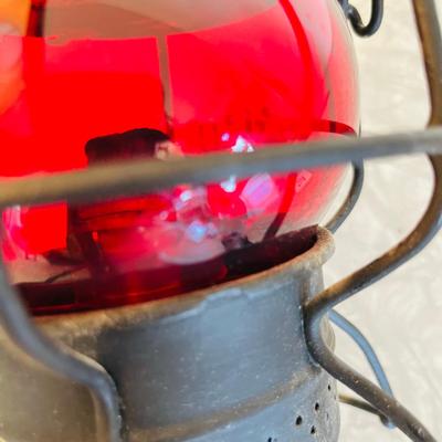 UP RR Signal Lantern with Red Globe