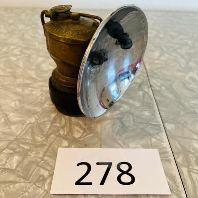 Carbide miner's lamp