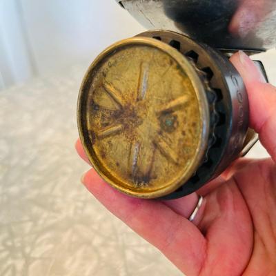 Carbide miner's lamp