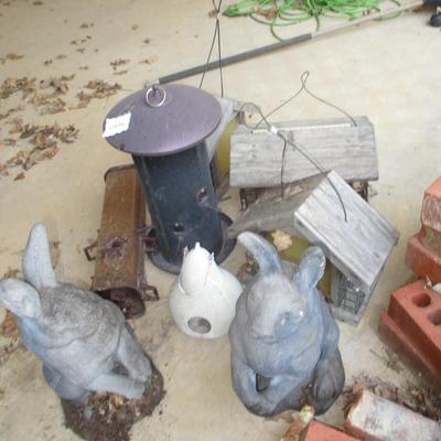 Yard Decor & Bird Houses