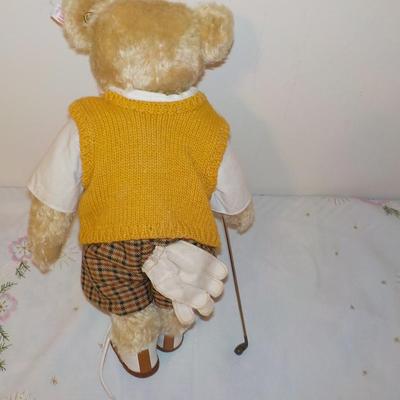 Steiff's cool teddy Bear Golfer.