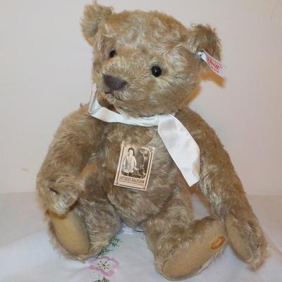 Steiff featured Bear on Antiques Road Show