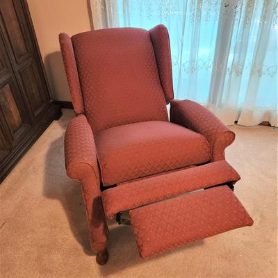 Lot #92  LazyBoy Winged Back Chair/Recliner