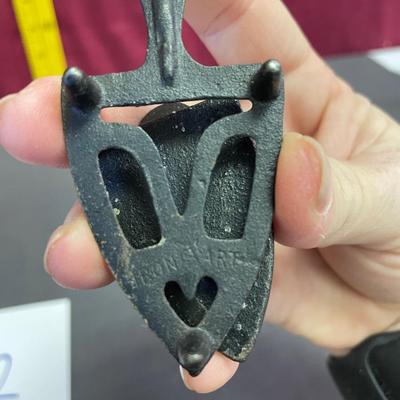 Ring holder and duck sad iron