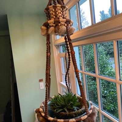 Fabulous 70s macrame hanging planter with light ! RETRO