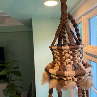 Fabulous 70s macrame hanging planter with light ! RETRO
