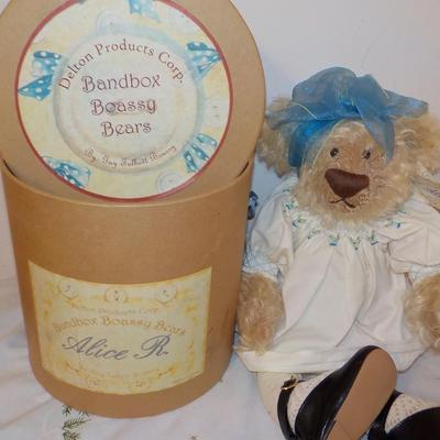" Band Box Boassy Bears Alice R. " Mfg Delton Products Corp.