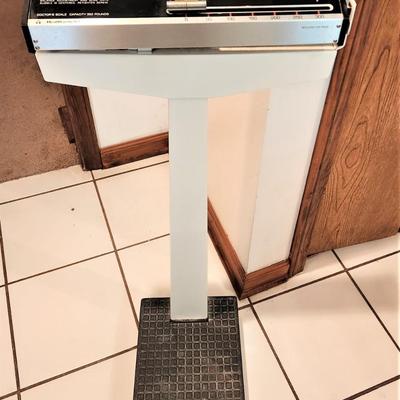 Lot #109  Vintage Health-O-Meter Scale - works