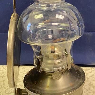 Metal Hurricane oil Lamp with Hanger